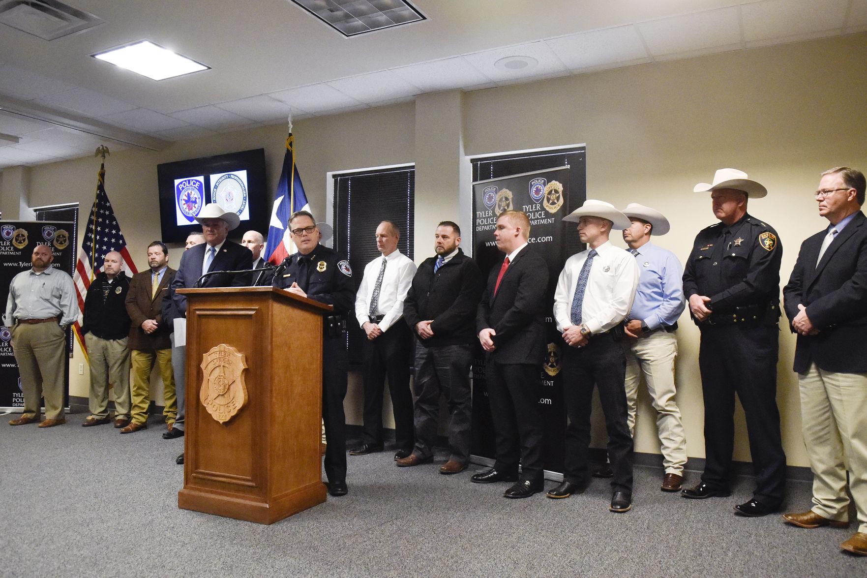 201811217_Tyler_PD_Shootings_Press_Conference_002 copy.jpg